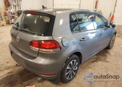 2013 Volkswagen Golf 2.5L 4-Door z USA, uszkodzony, nr VIN WVWDB7AJ0DW138250
